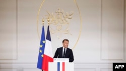 法国总统埃马妞埃尔·马克龙(Emmanuel Macron)周二(2024年5月21日) 对聚集在爱丽舍宫的人工智能(AI)业界人士发表讲话。(法新社)