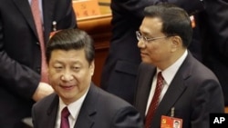 中国国家主席习近平和总理李克强(资料照片2012年11月8日)