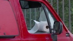 Життя в автомобілі: чому усе більше американців переселяються у власні машини. Відео