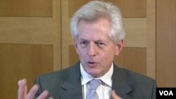 英国议会跨党派中国事务小组主席、议会下院成员Richard Graham, MP 葛力恒(美国之音拍摄)