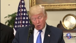 川普和两议员公布议案 要求减少低技能移民 川普和两议员公布议案 要求减少低技能移民