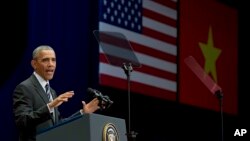 星期二，美国总统奥巴马在越南首都河内的国家会议中心发表演讲。