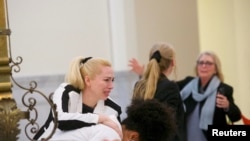 喜剧明星考斯比被判性侵 受害者含泪称快