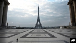 新冠疫情下的巴黎夏乐宫 (2020年3月18日)