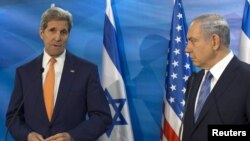 克里国务卿在同以色列总理内塔尼亚胡在耶路撒冷举行会谈之前(2015年11月24日)