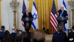 2025年2月4日,美国总统特朗普与以色列总理内塔尼亚胡在白宫举行联合记者会。