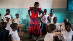 走出战争:美慈善组织为冲突区孩子办学 走出战争:美慈善组织为冲突区孩子办学