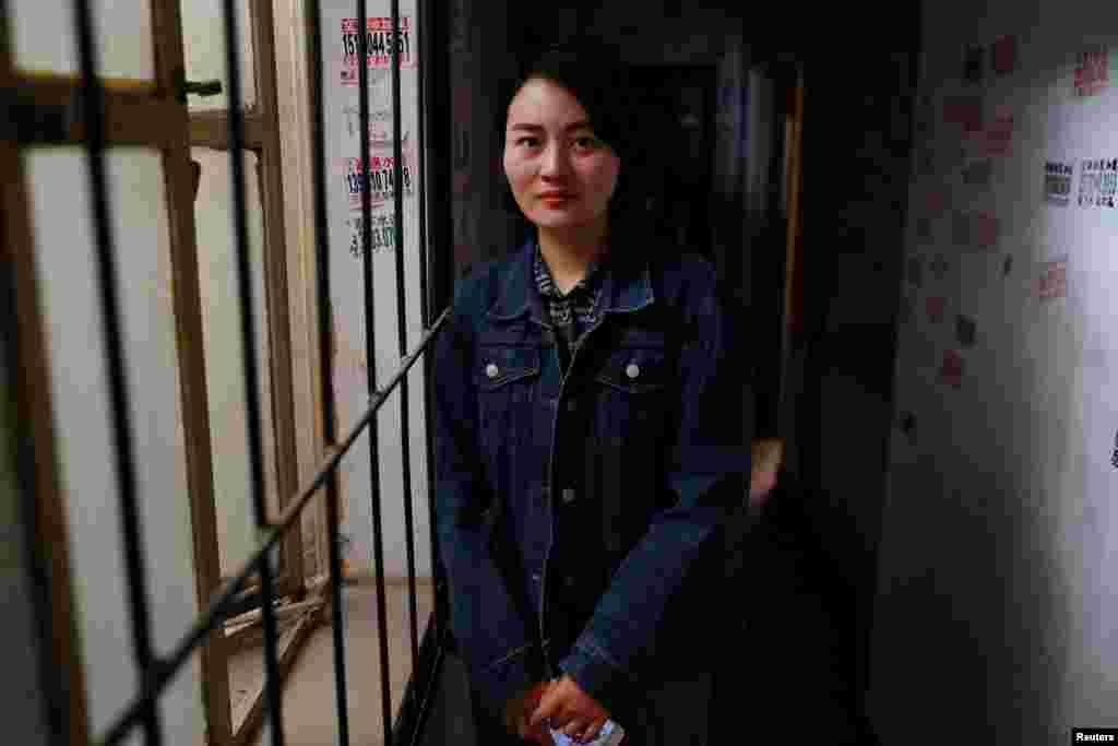 被拘留维权律师王全璋的妻子李文足在北京(2018年4月12日)。