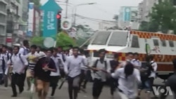 孟加拉示威学生与警方发生冲突 孟加拉示威学生与警方发生冲突