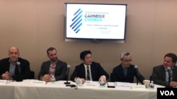 学者专家2019年10月16日在全球台湾研究中心讨论中国影响力活动(美国之音锺辰芳拍摄)