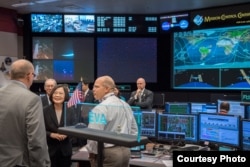 蔡英文参访NASA约翰逊航天中心任务控制中心 (图片来源:台湾总统府)
