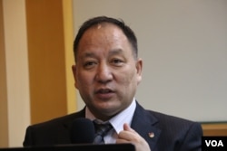 达赖喇嘛西藏宗教基金会董事长达瓦才仁(美国之音杨明拍摄)