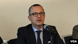 资料照片:美台商业协会会长韩儒伯。(美国之音钟辰芳拍摄)