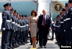 美国总统·川普和第一夫人梅拉尼娅·川普抵达伦敦的斯坦斯特德机场(2018年6月12日))