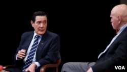 马英九在纽约亚洲协会与孔杰荣对谈(美国之音方冰、章真)