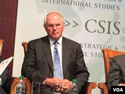 前美助理国务卿希尔(美国之音莉雅拍摄)