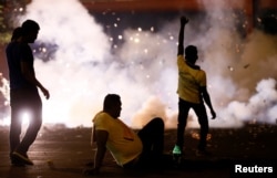 斯里兰卡几天来爆发多起大规模反政府示威,2018年9月5日的科伦坡街头。