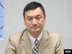 前国安会副秘书长、台湾大学教授杨永明(美国之音张永泰拍摄)