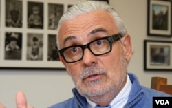 报告作者之一的苏亚雷斯·奥罗斯科博士(美国之音国符拍摄)