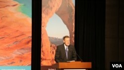 美国在台协会代理处长郦英杰(美国之音杨明拍摄)