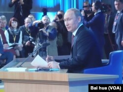 来自克格勃的普京执政后,俄罗斯已无人再提清污 (美国之音白桦拍摄)