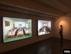 朝鲜加强在俄罗斯宣传,2017年7月份在莫斯科举办朝鲜图片展览。(美国之音白桦拍摄)