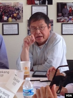 《民主中国》杂志社社长苏晓康 (美国之音钟辰芳拍摄)