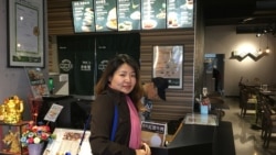 宜兰新移民关怀协会秘书郑小燕 (美国之音齐勇明拍摄)