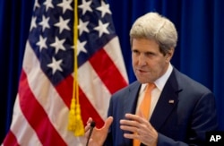 美国国务卿克里在参加东盟外长期间举行记者招待会(2014年8月10日)