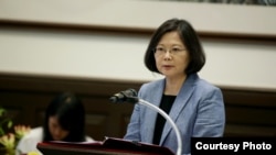 台湾总统蔡英文9月23日在接见欧洲议会议员团时就台湾未获邀ICAO邀请发表看法。(台湾总统府提供)