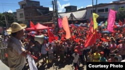 乌坎村民集会抗议当局抓捕村长林祖恋(推特图片)