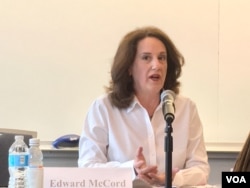 美国玛丽华盛顿大学政治学教授蓝若思(美国之音钟辰芳拍摄)