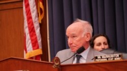 美国众议院军委会海军与军力投放小组主席考特尼2020年2月5日主持听证会(美国之音黎堡摄)