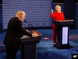 克林顿川普首场辩论中