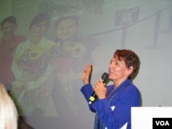 瑞洁:我们把她们当女儿抚养 (美国之音方冰拍摄)