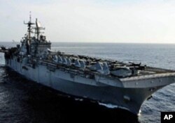 美国海军巴丹号两栖攻击舰