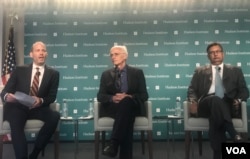 哈德逊研究所高级研究员布朗(左)、柏林自由大学教授克雷茨曼(中)和前巴基斯坦驻美国大使哈卡尼(右)周三在哈德逊研究所举办的“中巴经济走廊成本”研讨会上。(2018年9月5日)