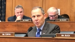 美国犹他州共和党籍联邦众议员匡希恒2019年10月30日出席众议院外委会“2019年台北法”等法案表决听证会(美国之音锺辰芳拍摄)