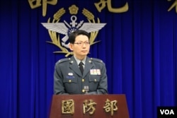 资料照:台湾国防部发言人罗绍和少将(美国之音杨明拍摄)
