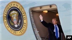 特朗普2019年2月25日启程前往越南(美联社)