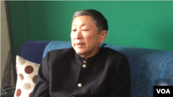 中国历史学者、评论人士章立凡接受美国之音专访。（美国之音叶兵拍摄）