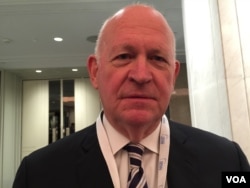 中国军事问题专家白邦瑞(Michael Pillsbury)