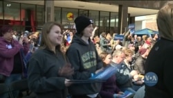 Байден чи Сандрес? Хто лідирує на внутрішньопартійних виборах демократів? Відео Байден чи Сандрес? Хто лідирує на внутрішньопартійних виборах демократів? Відео