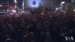 默克尔连任 但德国极右势力崛起 默克尔连任 但德国极右势力崛起