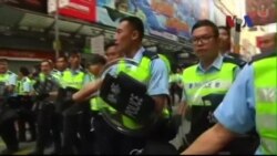 Cảnh sát Hồng Kông dẹp thêm 1 trại biểu tình Cảnh sát Hồng Kông dẹp thêm 1 trại biểu tình