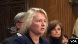 2018年2月15日,美国职业外交官代助理国务卿董云裳在美国国会参议院外交委员会提名听证会上。(美国之音记者扬之初拍摄)
