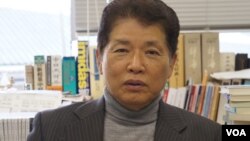 早稻田大学教授、现代中国研究所所长天儿慧是在日中两国著名的中国问题专家(美国之音歌篮拍摄)