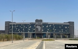 资料照:埃及新开罗太空城的非洲航天局外景。