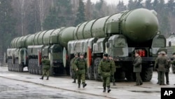 俄罗斯的白杨-M洲际弹道导弹(资料照)