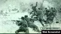 中苏边界冲突仍然在俄罗斯社交网络上被提起。这张在社交网络上流传的画片提到,30名中国军人越界后,与埋伏在后面的中国军队同时开枪射杀苏军边防兵。(网络截图)